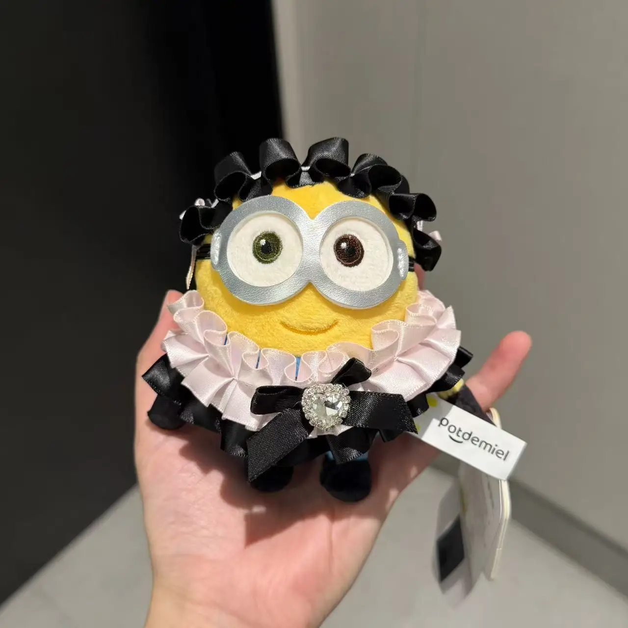 Potdemiel Minions Bob-docka med stråhatt, tecknad samlarfigur som present 6 Potdemiel Minions Bob-docka med stråhatt, tecknad samlarfigur som present - Bild 6