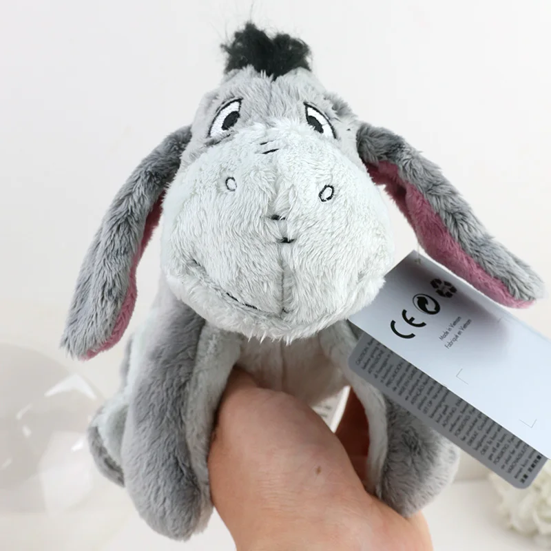 Winnie the Pooh-karaktärer gosedjur på med fluffig chibi- och animestil, 20 cm 20 Grå åsneplush framifrån med vit mule och hängtagg vid sidan