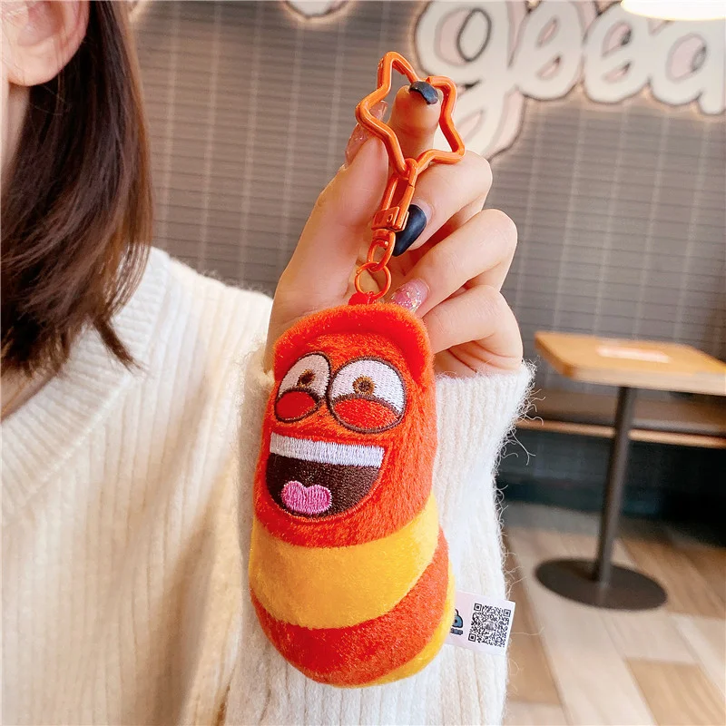Larva-nyckelring med snigelfigur som kreativ mjukis i lekfull anime- och seriestil 5 Larva-nyckelring med snigelfigur som kreativ mjukis i lekfull anime- och seriestil - Bild 5