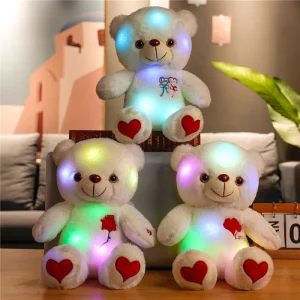 Färgglatt björngosedjur med gullig design och LED-ljus som sprider färgat sken
