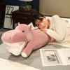 Hippo gosedjur som lång kramkudde och ryggkudde, tecknad kawaii-design för sovrum