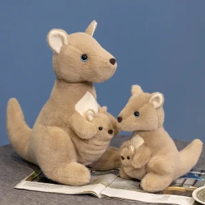 Beige känguru baby gosedjur med baby i pungen – sittande figur 22–35 cm