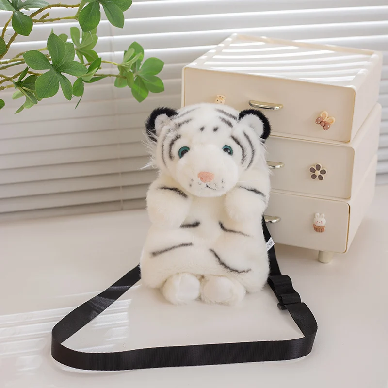 Tiger och tvättbjörn gosedjur som mjuka axelväskor i tecknad stil med flera motiv 14 Tiger och tvättbjörn gosedjur som mjuka axelväskor i tecknad stil med flera motiv - Bild 14