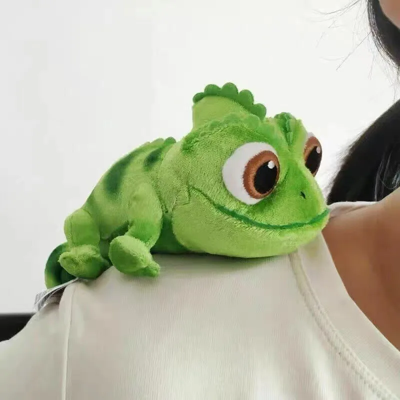 Sött chameleon gosedjur på axeln, kreativ ödlefigur, 15 cm, födelsedagspresent 18 Grön kameleont som sitter på en axel.