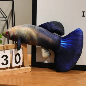 Guppy gosedjur som färgstark plyschkudde i fiskform, mjuk och dekorativ, 40–60 cm