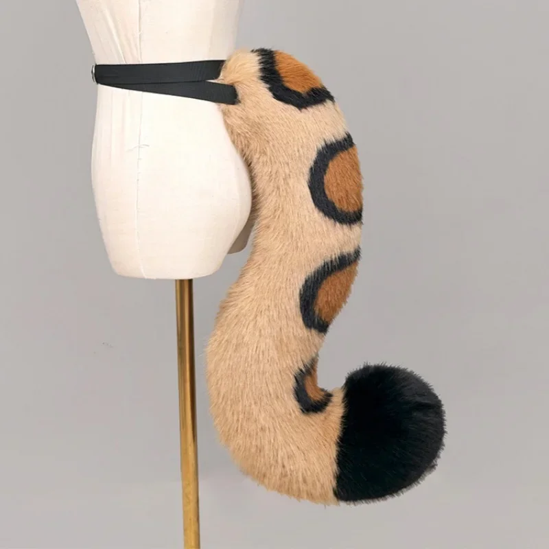 Snow leopard som nyckelring, Furry och Big tail, 80 cm 3 Snow leopard som nyckelring, Furry och Big tail, 80 cm - Bild 3