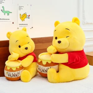Winnie the Pooh gosedjur som stor och söt björnkudde i tecknad stil, 32–90 cm 8 Winnie the Pooh gosedjur som stor och söt björnkudde i tecknad stil, 32–90 cm