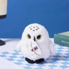 Hedwig uggla gosedjur, mjuk snöuggla utformad som axelprydnad med lekfull design
