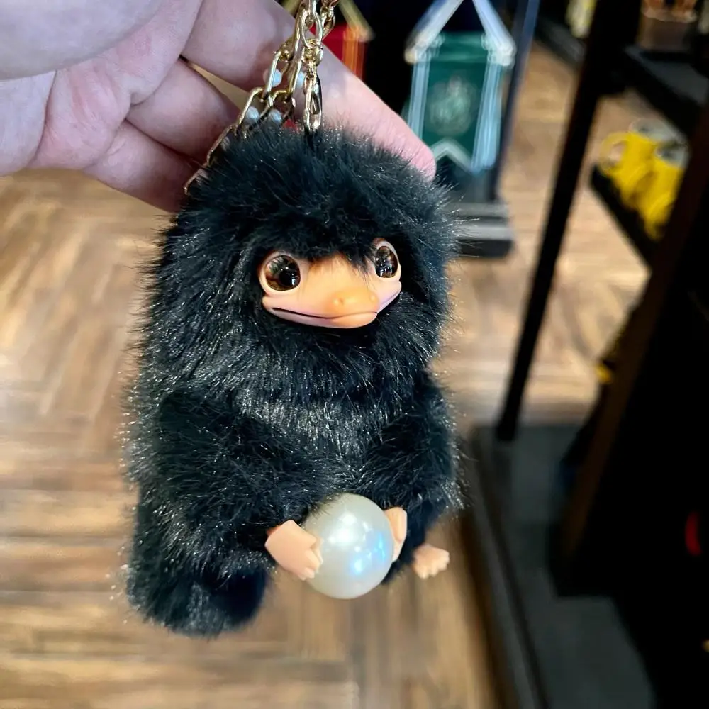 Svart Niffler-nyckelring med boll, hängande väskdekoration från Magic Academy 2 Svart Niffler-nyckelring med boll, hängande väskdekoration från Magic Academy - Bild 2