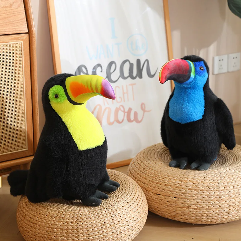 Toucan gosedjur med färgstark näbb, mjuk fågel i gult, blått, rött och vitt, 20–40 cm 4 Toucan gosedjur med färgstark näbb, mjuk fågel i gult, blått, rött och vitt, 20–40 cm - Bild 4