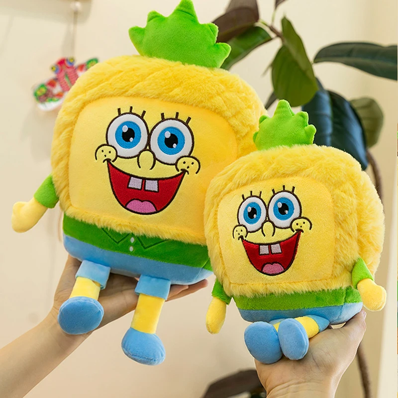 SpongeBob SquarePants gosedjur som plyschkudde i söt, tecknad stil, 25–80 cm 20 Visa de gula plyschfigurerna i två storlekar, varav en hålls i en hand.