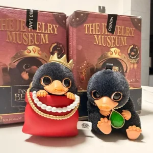 Niffler som flockad minifigur i Kawaii-stil, nyckelring från Smyckesmuseets serie 22 Niffler som flockad minifigur i Kawaii-stil, nyckelring från Smyckesmuseets serie