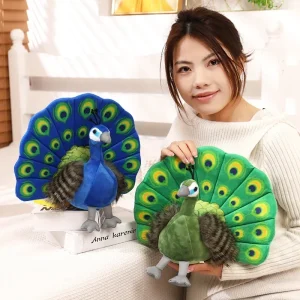 Blågrönt peacock gosedjur med utslagen solfjäderstjärt och kreativ utformning