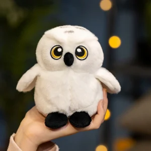 Uggla gosedjur, tecknad style och mjuk, hedwig stil lekfull leksak