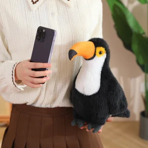 Toucan gosedjur med färgstark näbb, mjuk fågel i gult, blått, rött och vitt, 20–40 cm 15 Toucan gosedjur med färgstark näbb, mjuk fågel i gult, blått, rött och vitt, 20–40 cm