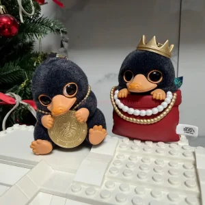 Niffler som flockad minifigur i Kawaii-stil, nyckelring från Smyckesmuseets serie 20 Niffler som flockad minifigur i Kawaii-stil, nyckelring från Smyckesmuseets serie