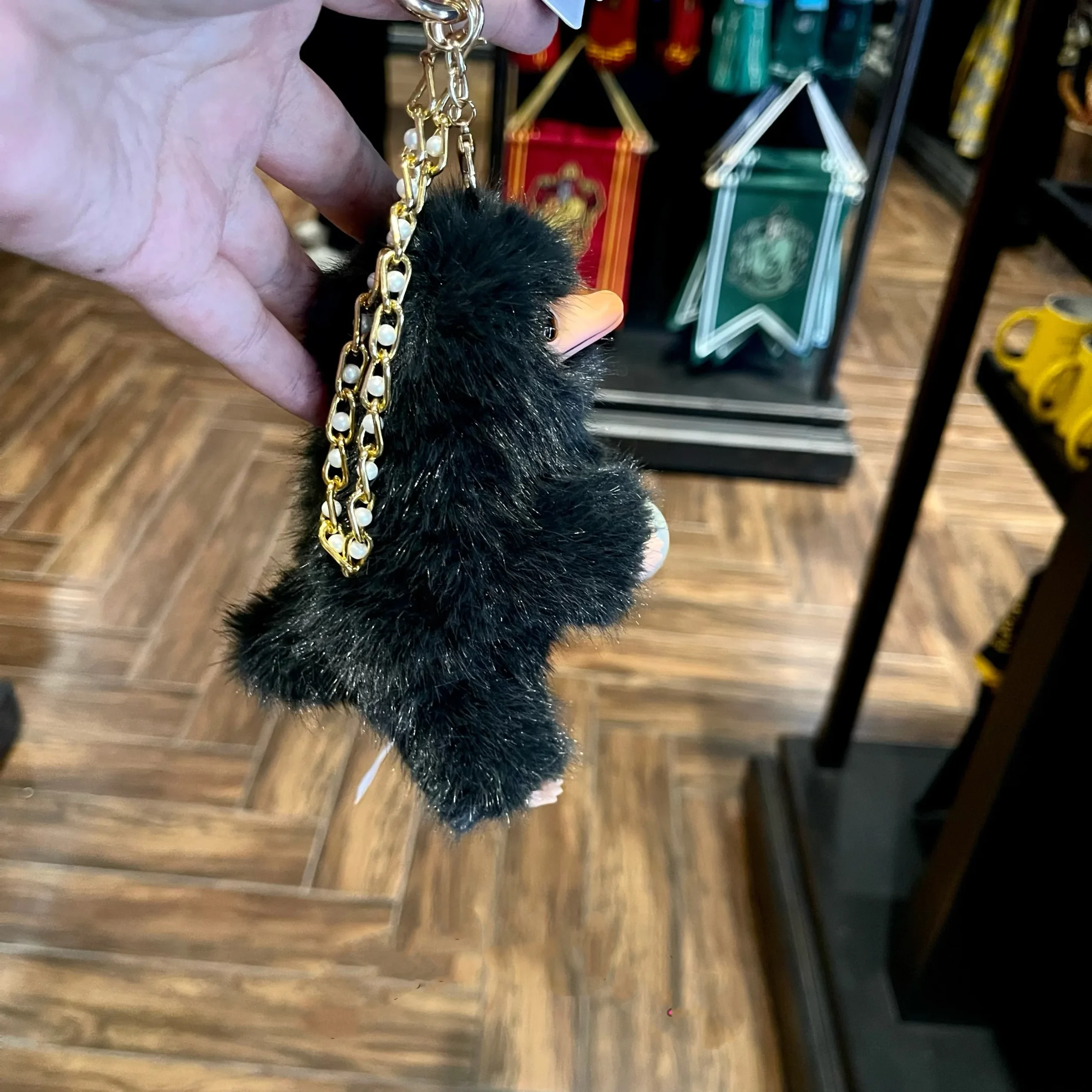 Svart Niffler-nyckelring med boll, hängande väskdekoration från Magic Academy 3 Svart Niffler-nyckelring med boll, hängande väskdekoration från Magic Academy - Bild 3