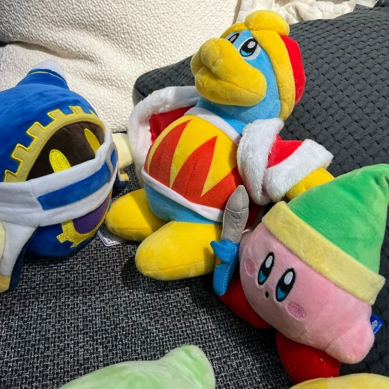Samlarfigur i form av en orange Kirby-docka med arg min och tecknad spelstil 3 Samlarfigur i form av en orange Kirby-docka med arg min och tecknad spelstil - Bild 3