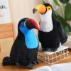 Toucan gosedjur med färgstark näbb, mjuk fågel i gult, blått, rött och vitt, 20–40 cm 33 Toucan gosedjur med färgstark näbb, mjuk fågel i gult, blått, rött och vitt, 20–40 cm