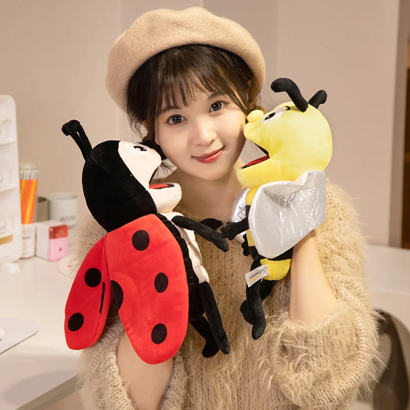 Gosedjur med insektsfigurer i kawaii-stil, handdockor för lek och lärande, 30 cm 4 Gosedjur med insektsfigurer i kawaii-stil, handdockor för lek och lärande, 30 cm - Bild 4