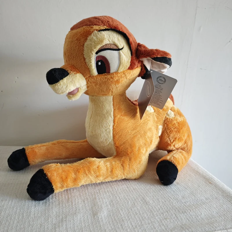 Hjort gosedjur, tecknad och Little, bambi liten mjuk leksaksdocka, 35 cm 16 Bambi i orange hjortform med ljust nosparti och mörka hovar.