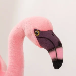 Flera figurvarianter av rosa gosedjur, mjuk plyschkudde med dekorativ design